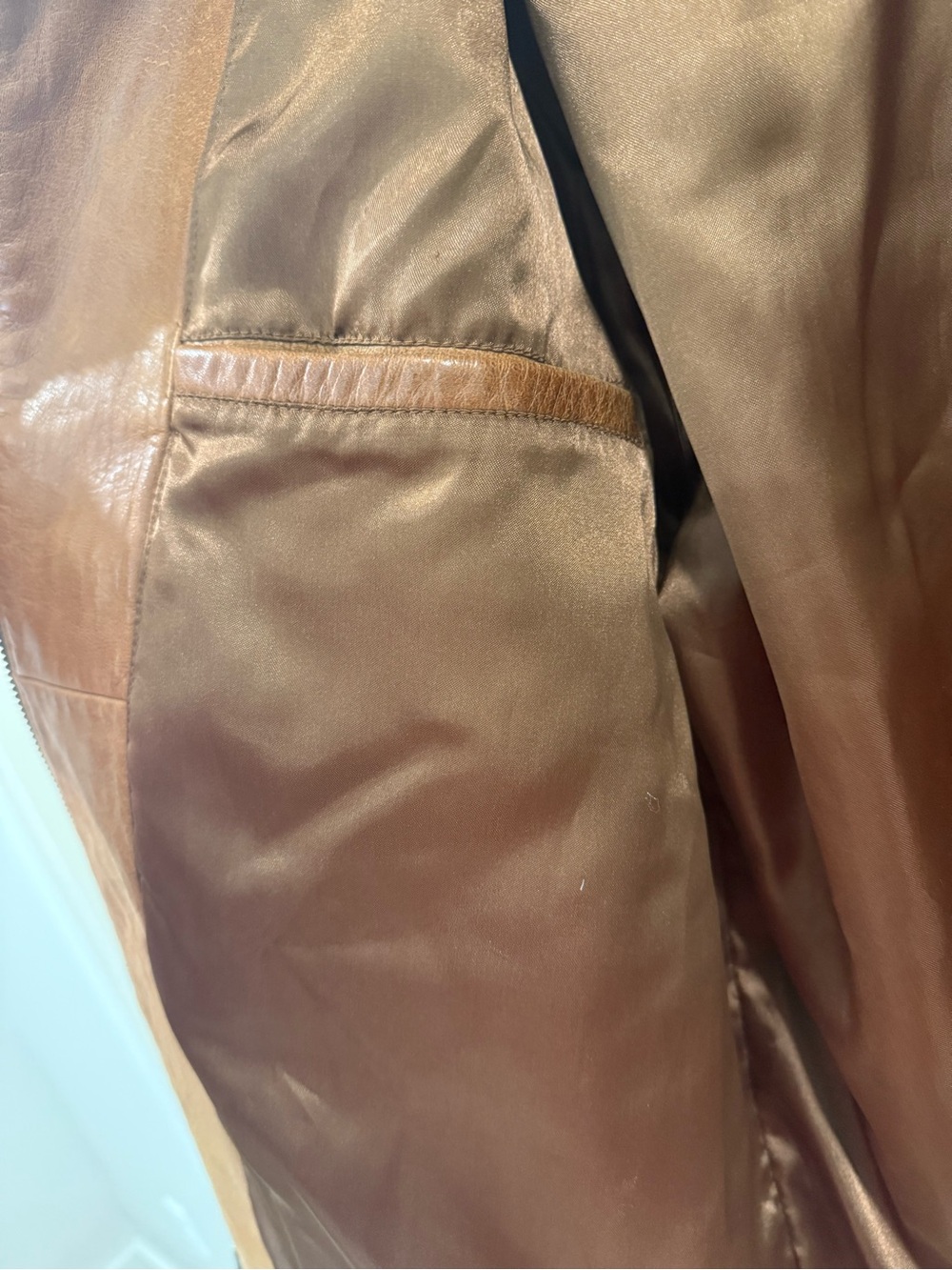 Banana Republic Men's Tan Leather Bomber Jacket - Picture 4 of 6